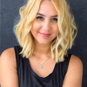 Meet your Posher, Indy